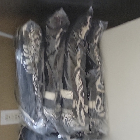 Harvard Throw 47X67 - Picture 6 of 7